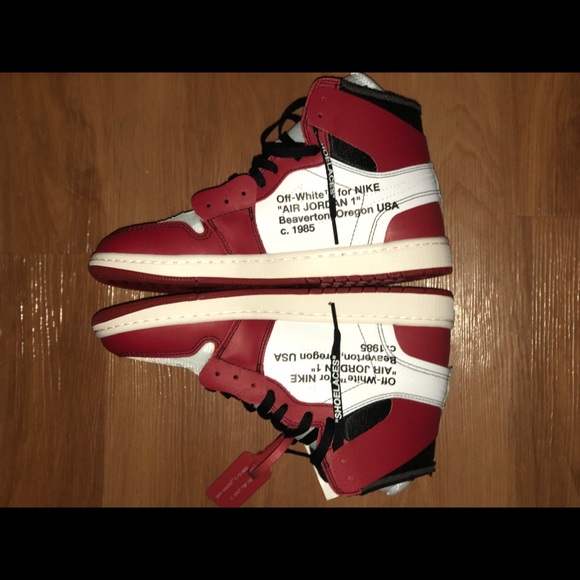 Off White x Jordan 1 Chicago main image 7